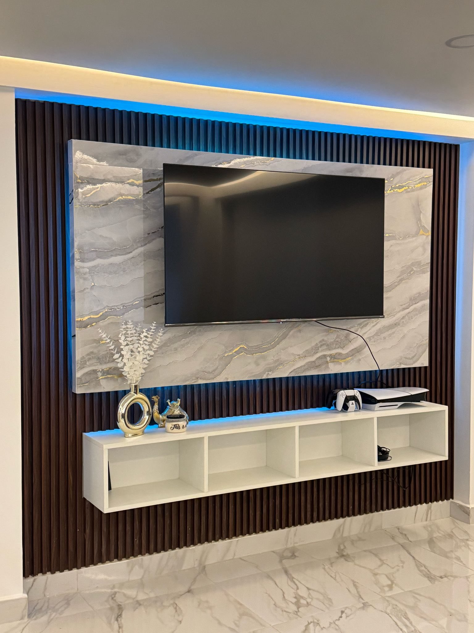 Instalación real de Lambrín y Placa PVC - El Dorado Decor Tijuana